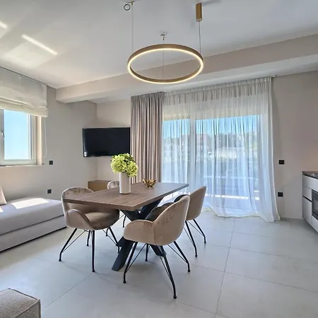Apartment Franc 2 *